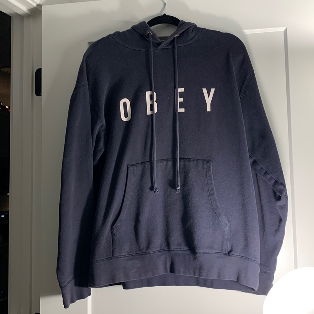Men’s medium OBEY sweatshirt